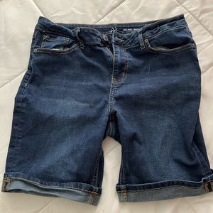 Women’s NY&CO Denim Bermuda Short